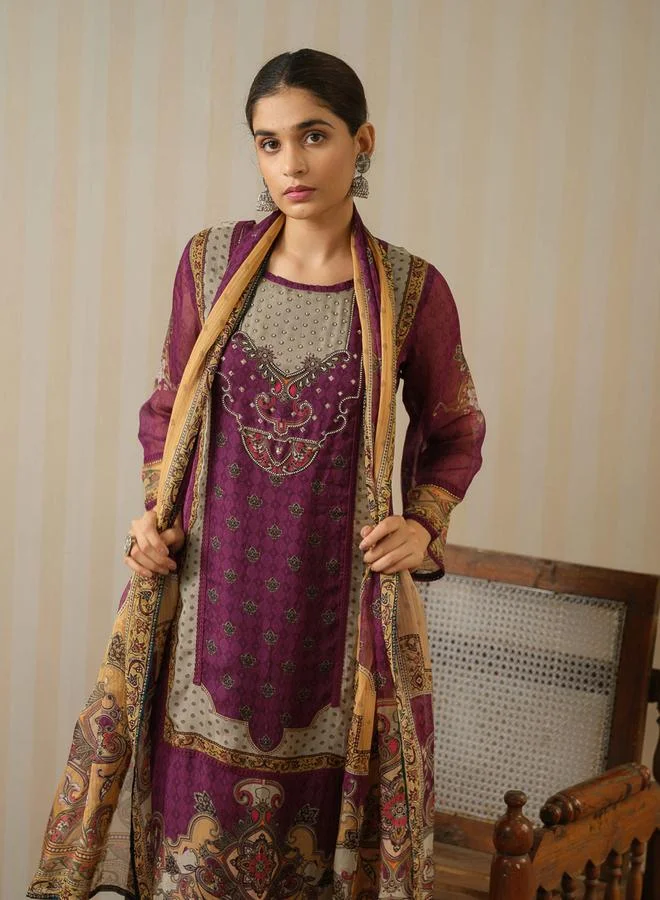 دي دبليو طقم كورتا مستقيمة مطبوعة برقبة مستديرة مع بنطال ووشاح